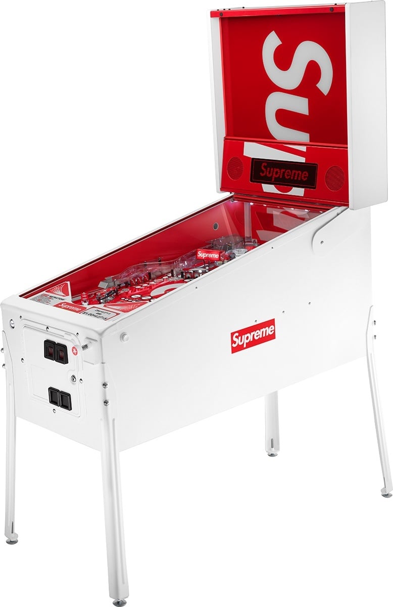 Supreme®/Stern® Pinball Machine view 2